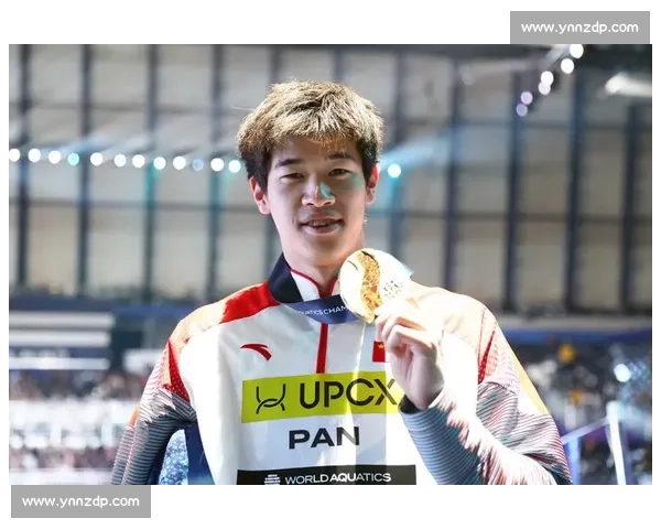 潘展乐:泳坛飞鱼的破浪传奇 潘展乐:泳坛飞鱼的破浪传奇